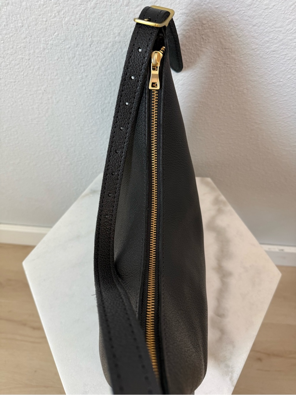Portland Leather Goods Medium Aspen Shoulder Bag Pebbled Black NWOT - Picture 7 of 7